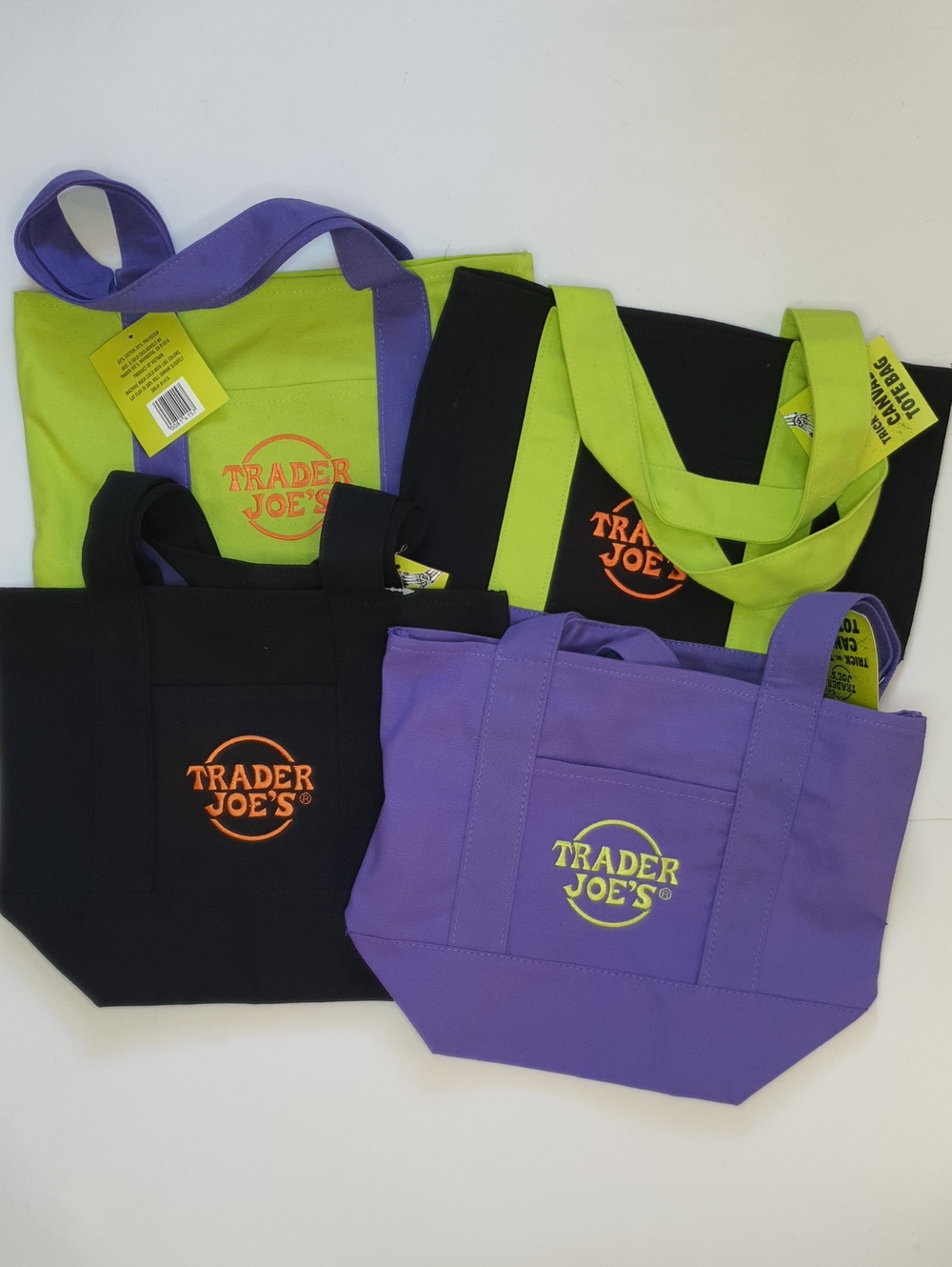 Trader Joe’s Mini Halloween Totes Set+FREE GIFT NWT